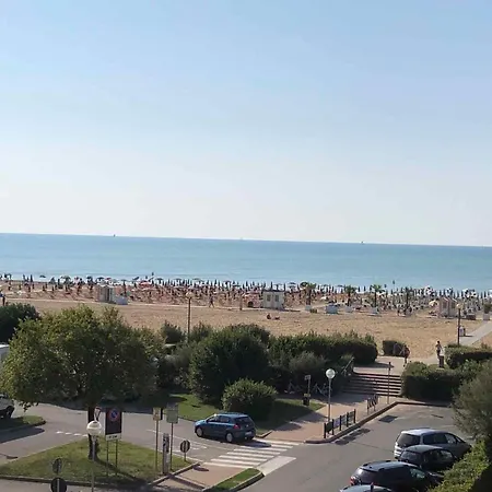 In 41086 * Bibione